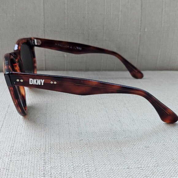 DKNY Women Sunglasses Vintage 90’s Bausch & Lomb Thick Tortoise Cat Eye Glasses - Picture 12 of 15
